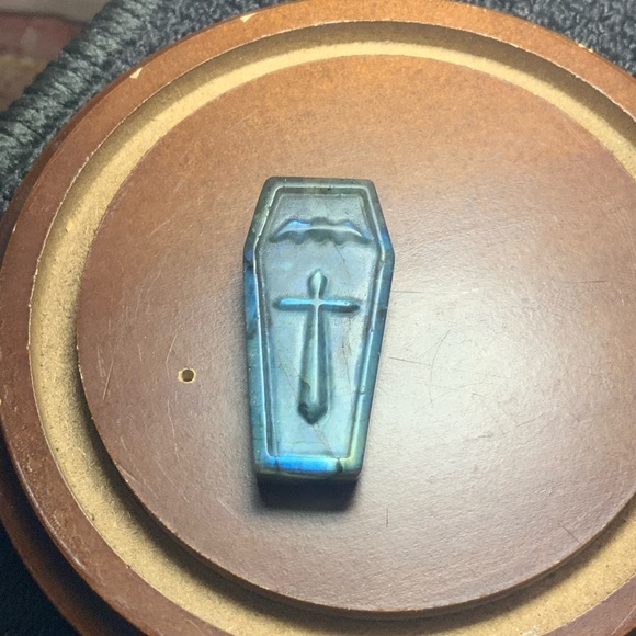 Labradorite Coffin carved Cross and Bat, NWOT~awesome color, - Picture 2 of 5